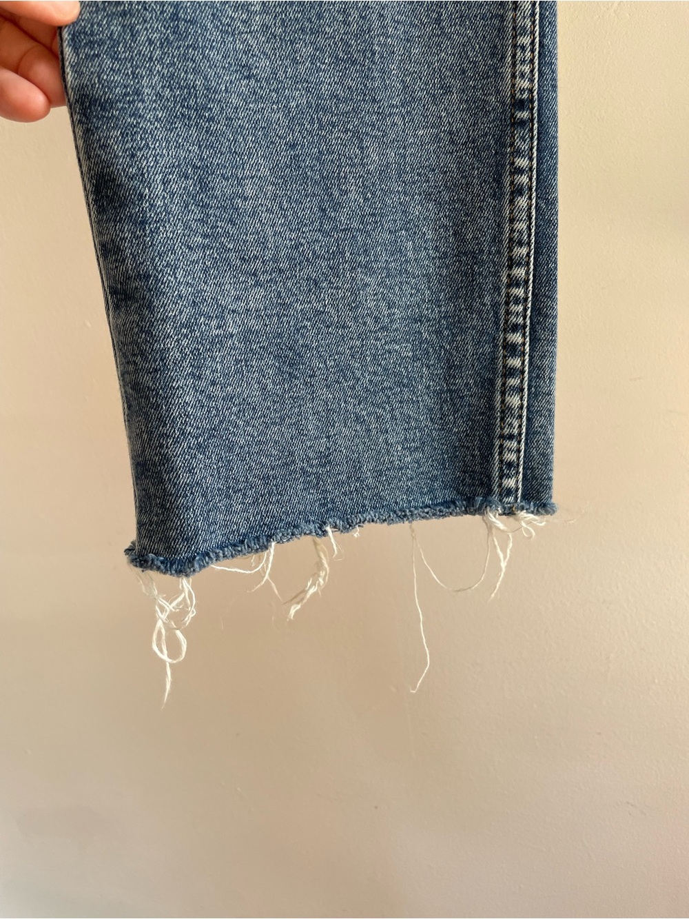 GAP High-Rise Cigarette Jeans Medium Wash Size 6 / 28R - Picture 4 of 10